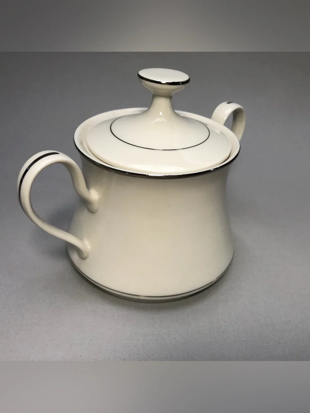 Fashion Manor Fine China Platinum Herald Sugar Bowl w/lid & Creamer Pitcher Set